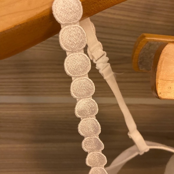 Marie Jo Dottie Bra NWOT 38B White Dottie Style “Show Your Straps on Purpose” - Picture 8 of 10